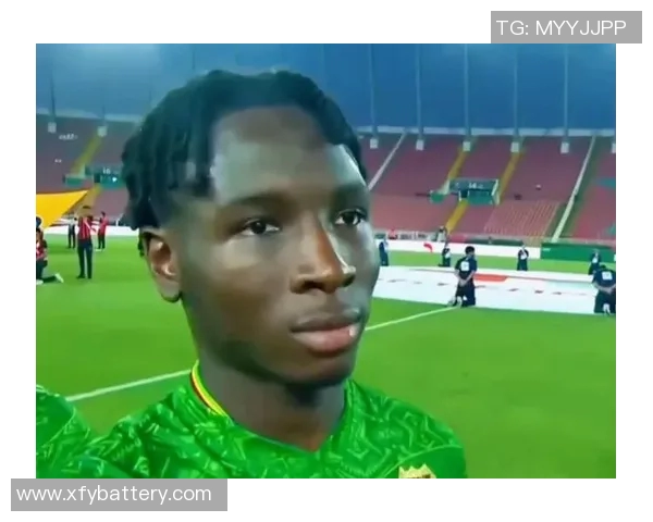 足球明星搞笑扮呆子视频合集让你捧腹大笑的精彩瞬间 足球明星搞笑扮呆子视频合集让你捧腹大笑的精彩瞬间